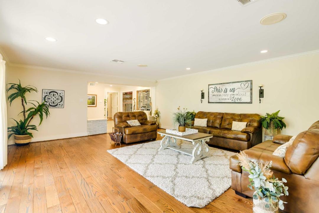 Photo of Livingroom in Hitchcock