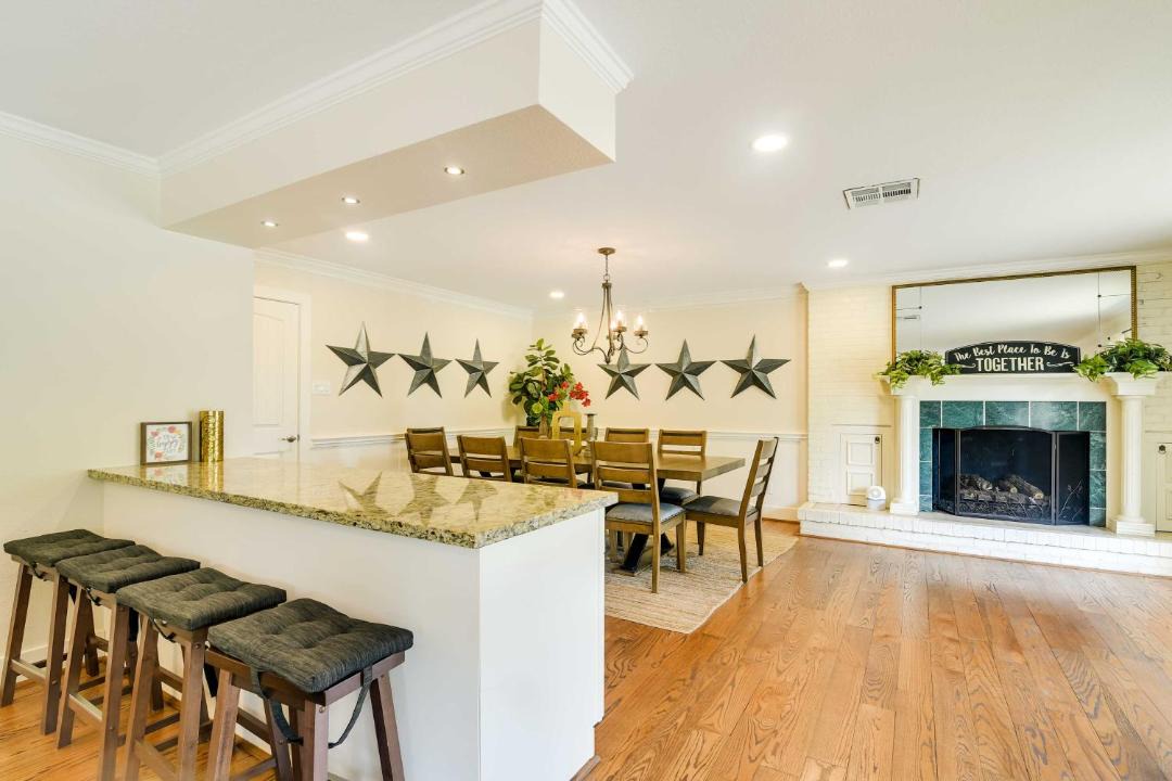 Photo of Livingroom in Hitchcock