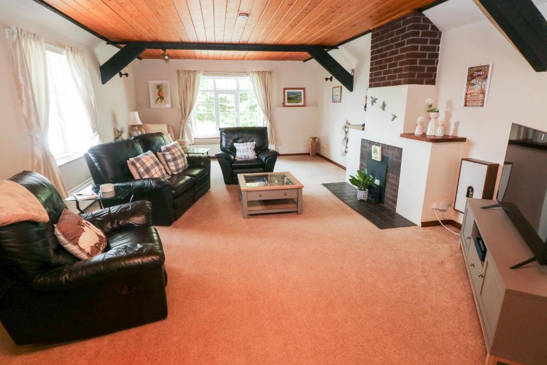 Photo of Others in Saint Athan