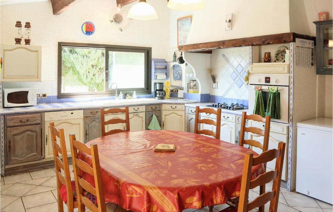 Photo of Kitchen in Rochefort-du-Gard