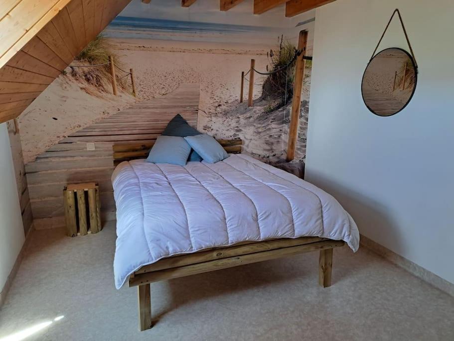Photo of Bedroom in Huisnes-sur-Mer