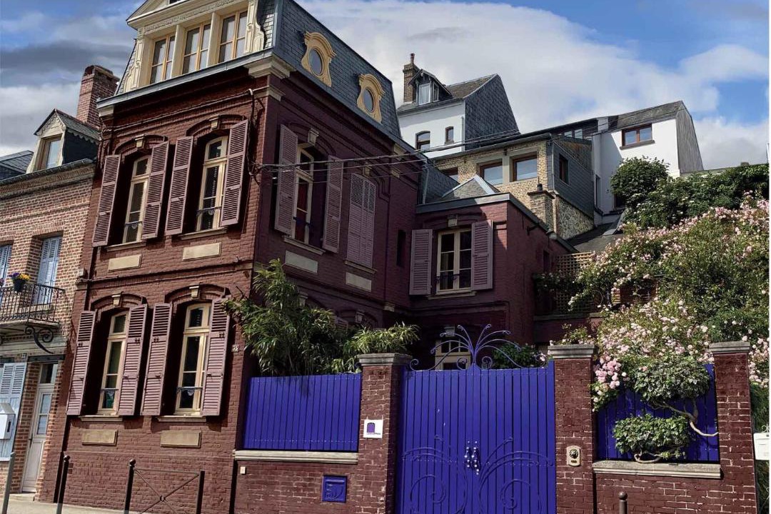 Photo of Buildings in Moyenneville