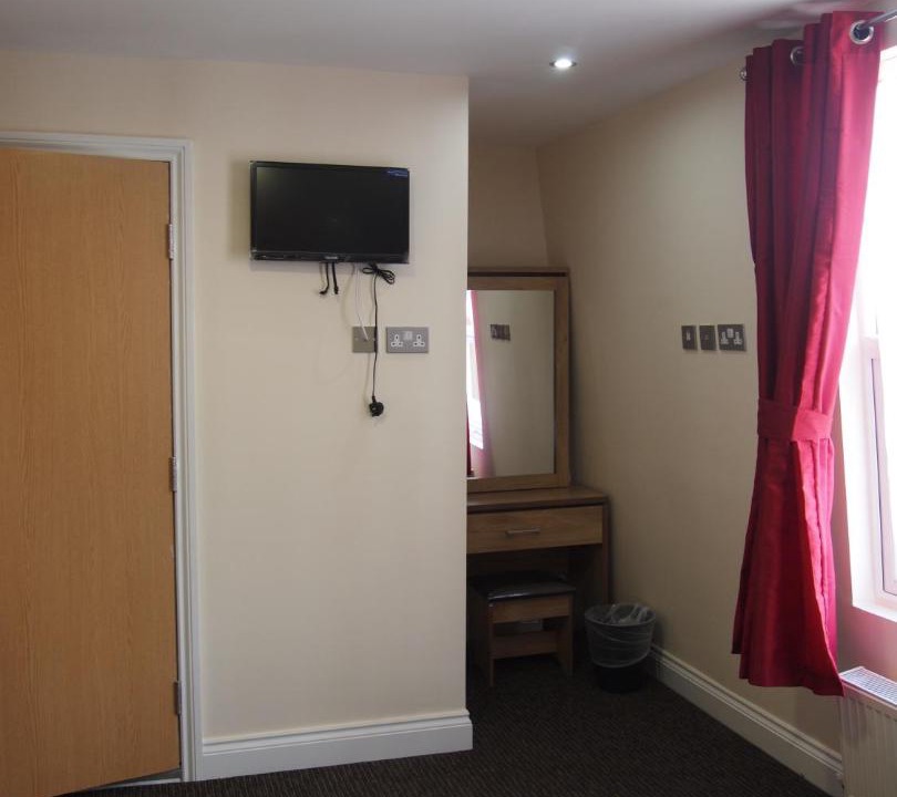 Photo of Others in Earl's Court