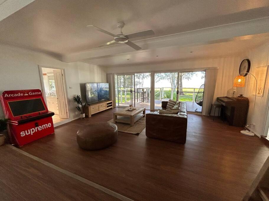 Photo of Others in Killarney Vale