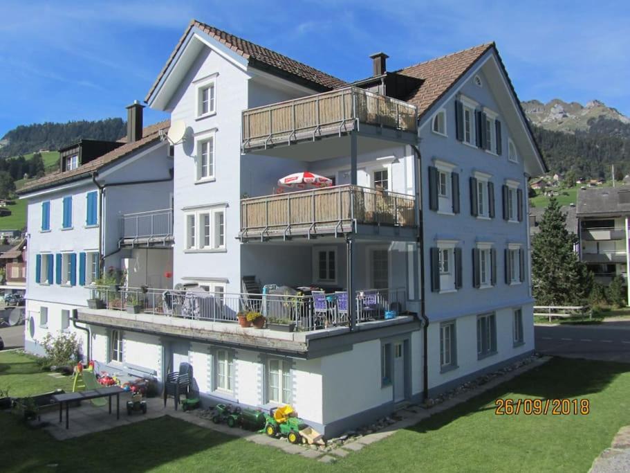 Photo of Others in Unterwasser