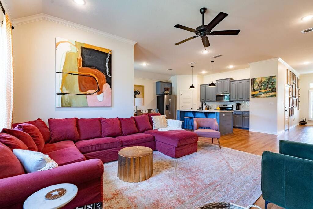 Photo of Livingroom in Tyler