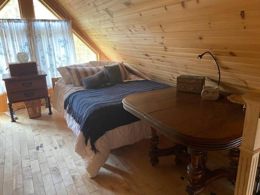 Photo of Bedroom in Sacre Coeur