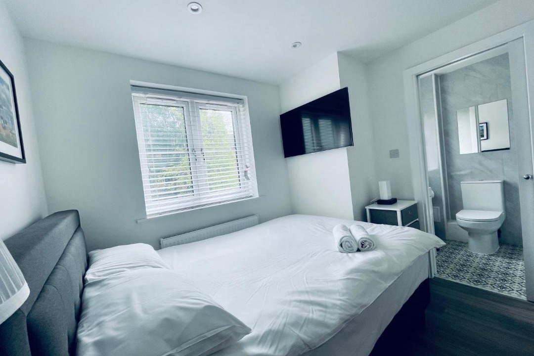 Photo of Bedroom in Island Gardens