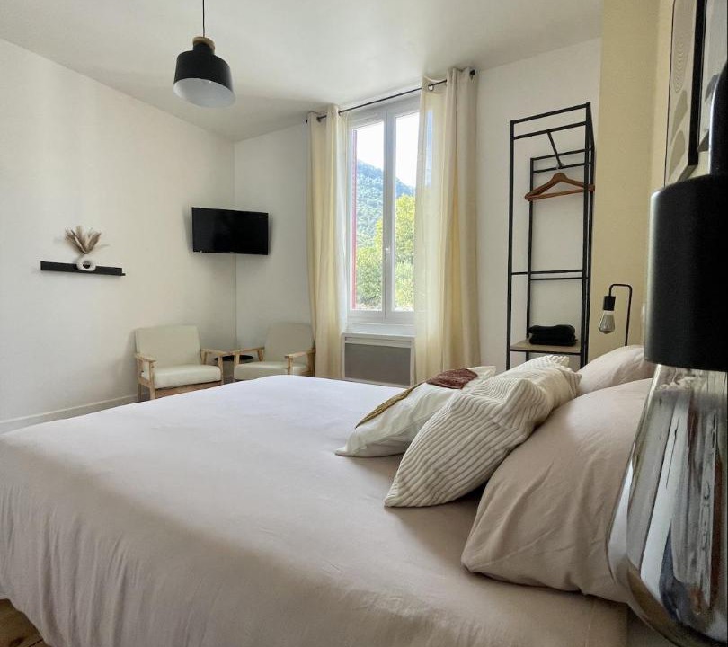 Photo of Bedroom in Pierrefitte-Nestalas