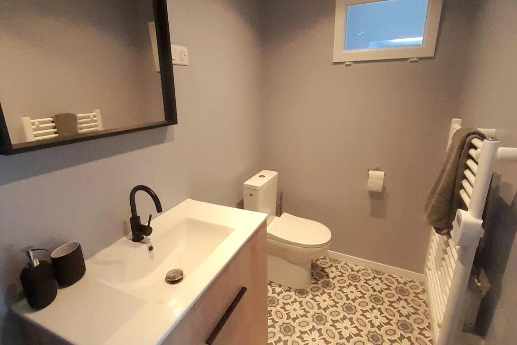 Photo of Bathroom in Saint-Hostien