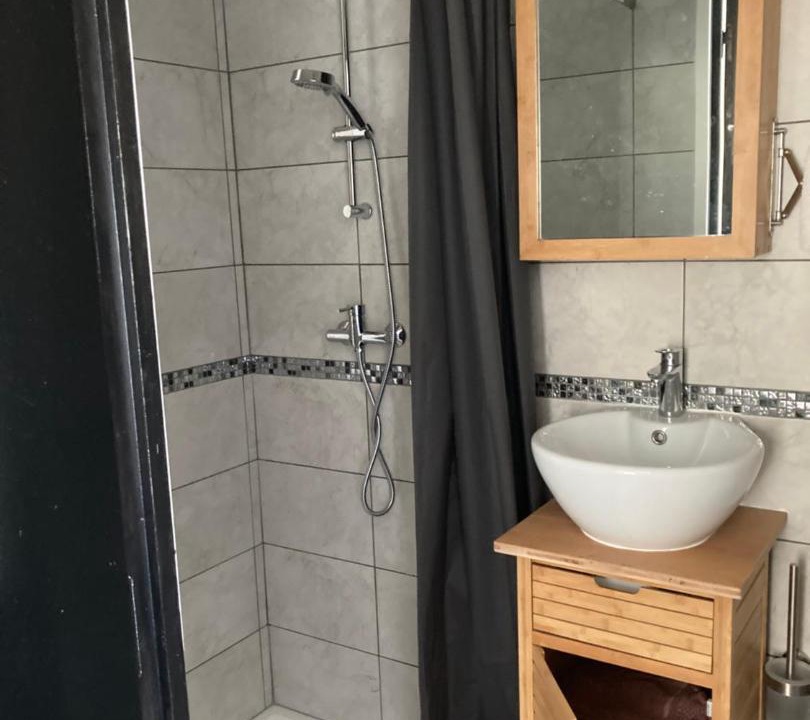 Photo of Bathroom in Marans