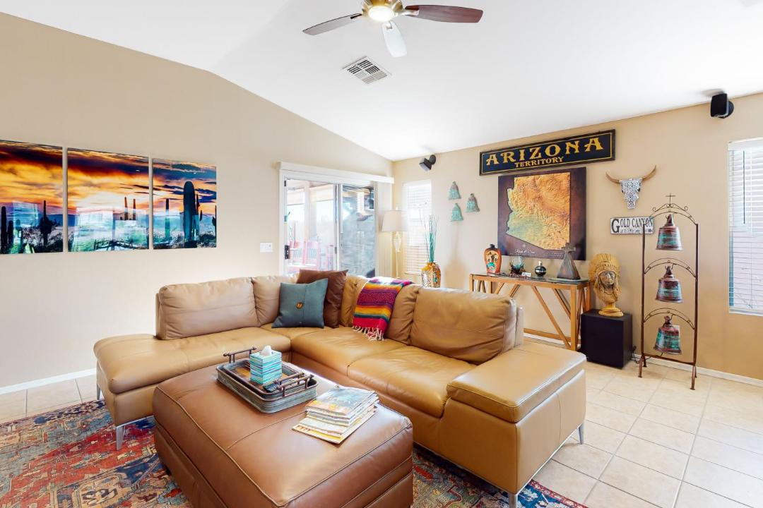 Photo of Livingroom in Gold Canyon