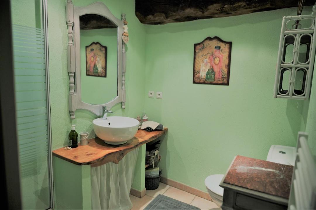 Photo of Bathroom in Mirandol-Bourgnounac