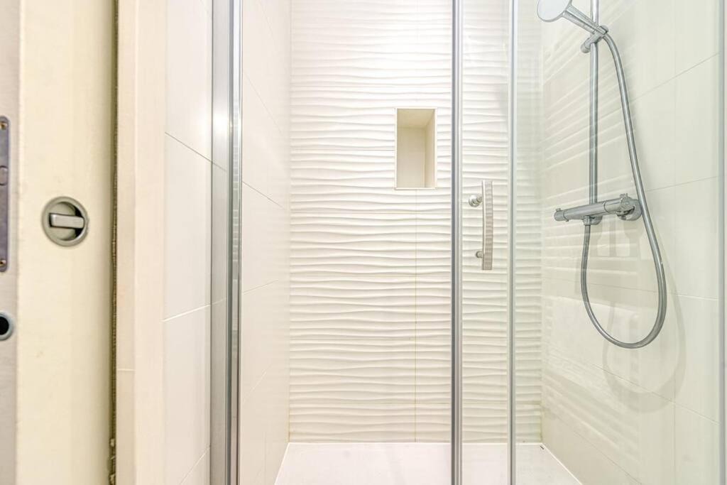 Photo of Others in Quartier Capuche-Allies