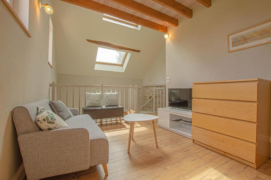 Photo of Others in Lantages