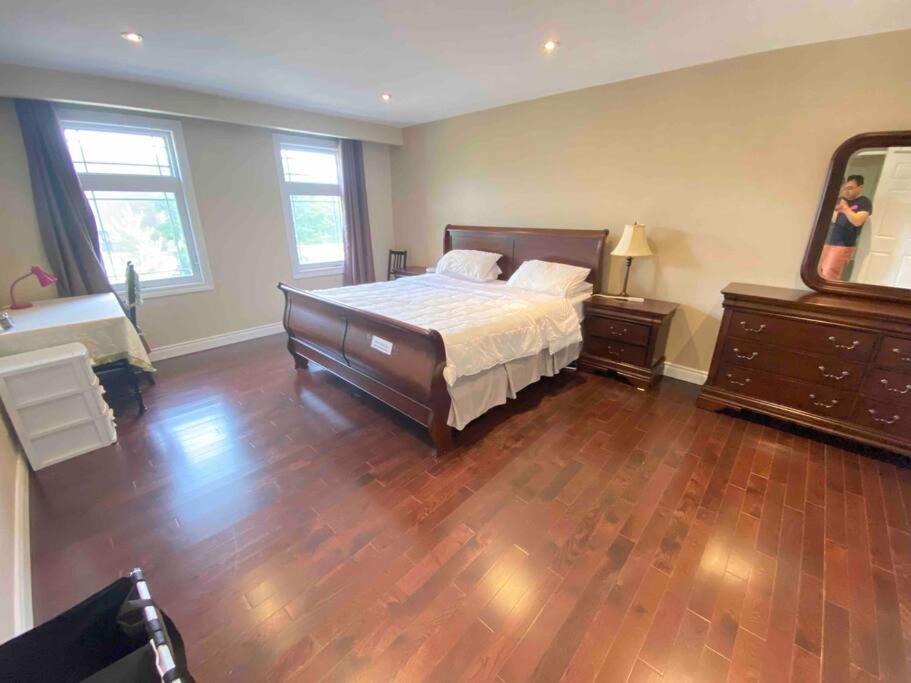 Photo of Bedroom in Bayview Woods - Steeles