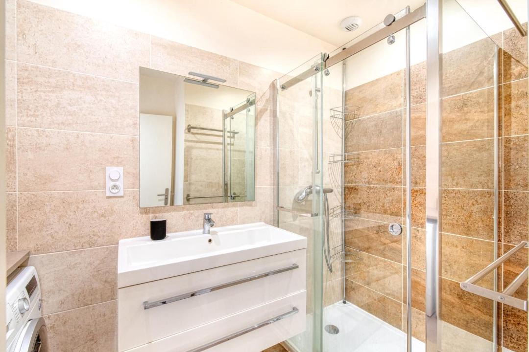 Photo of Bathroom in Downtown Angers