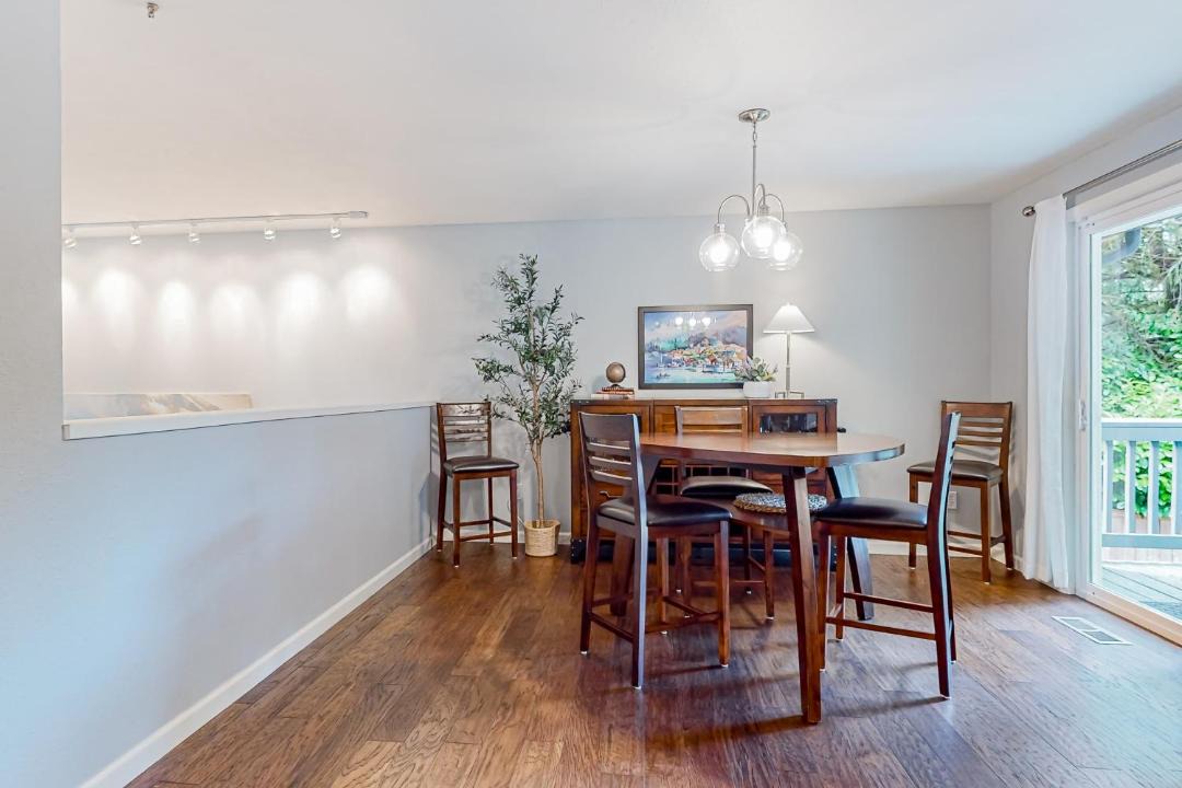 Photo of Others in University Place