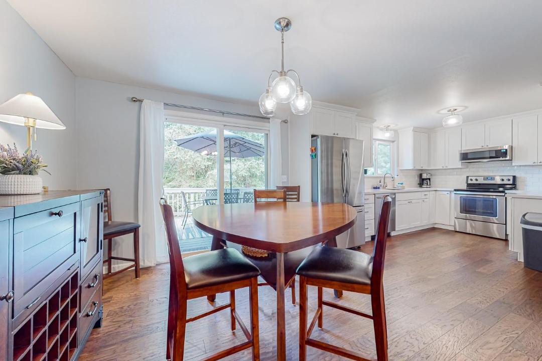 Photo of Others in University Place