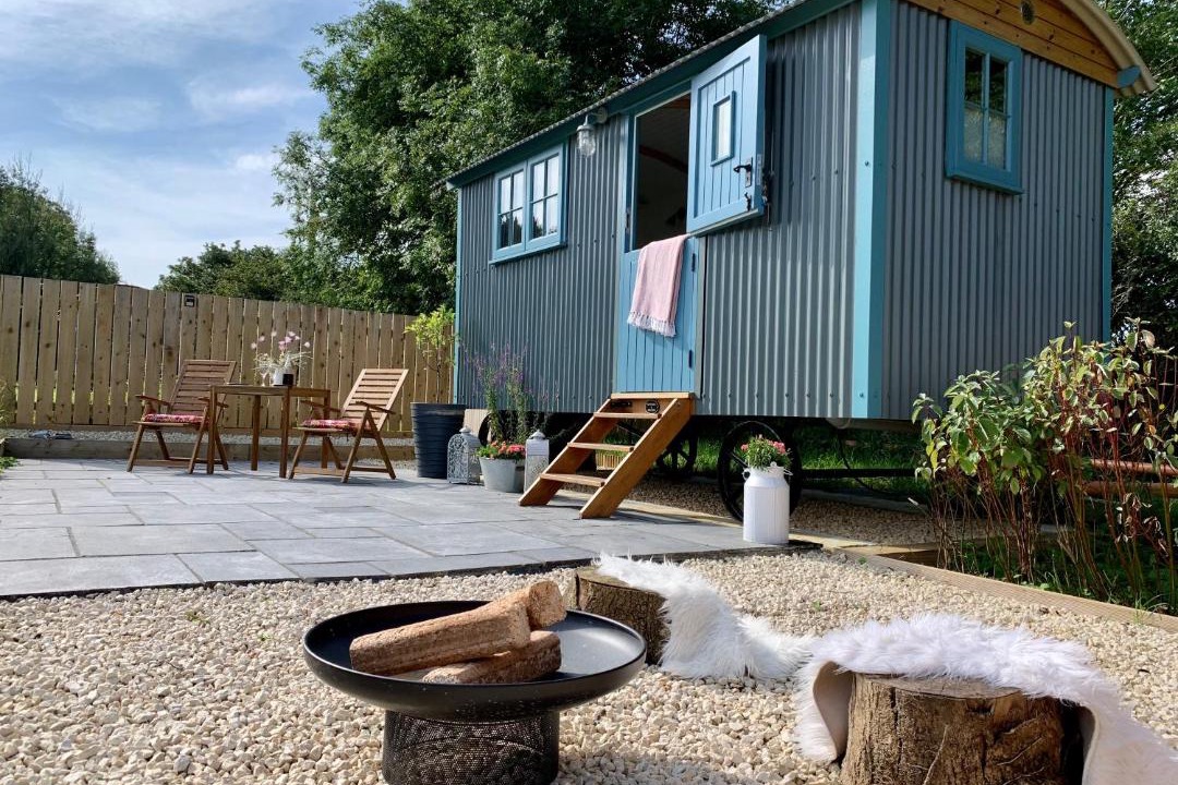 Photo of Others in Saint Kew