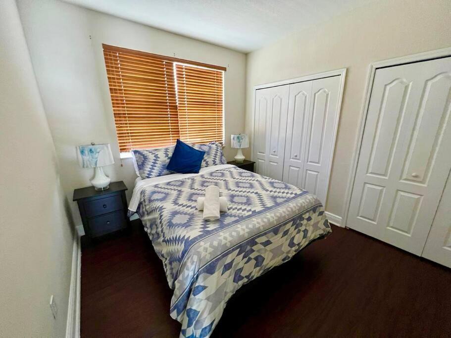 Photo of Bedroom in Tamiami