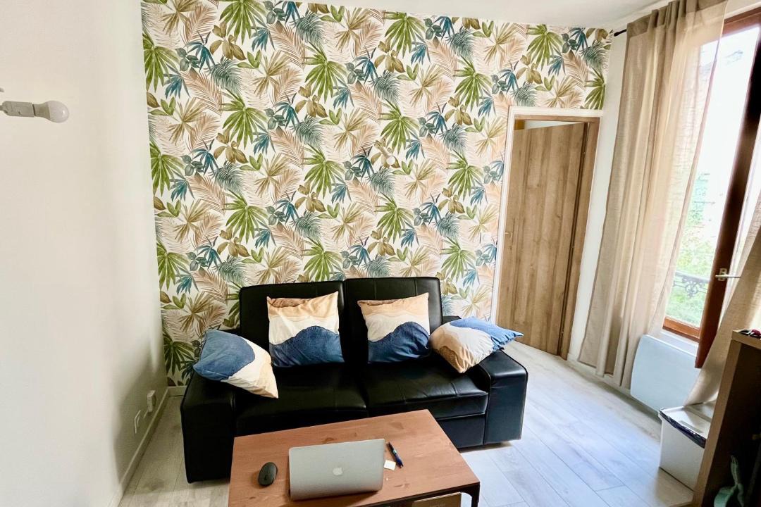 Photo of Livingroom in Louis Bertrand-Mirabeau-Semard