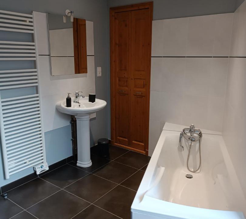 Photo of Bathroom in Detain-et-Bruant