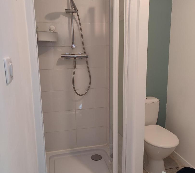 Photo of Bathroom in Chevincourt
