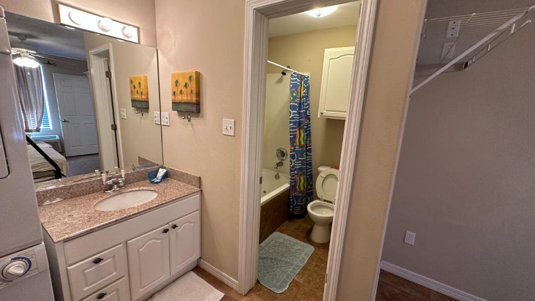 Photo of Bathroom in Boothville-Venice