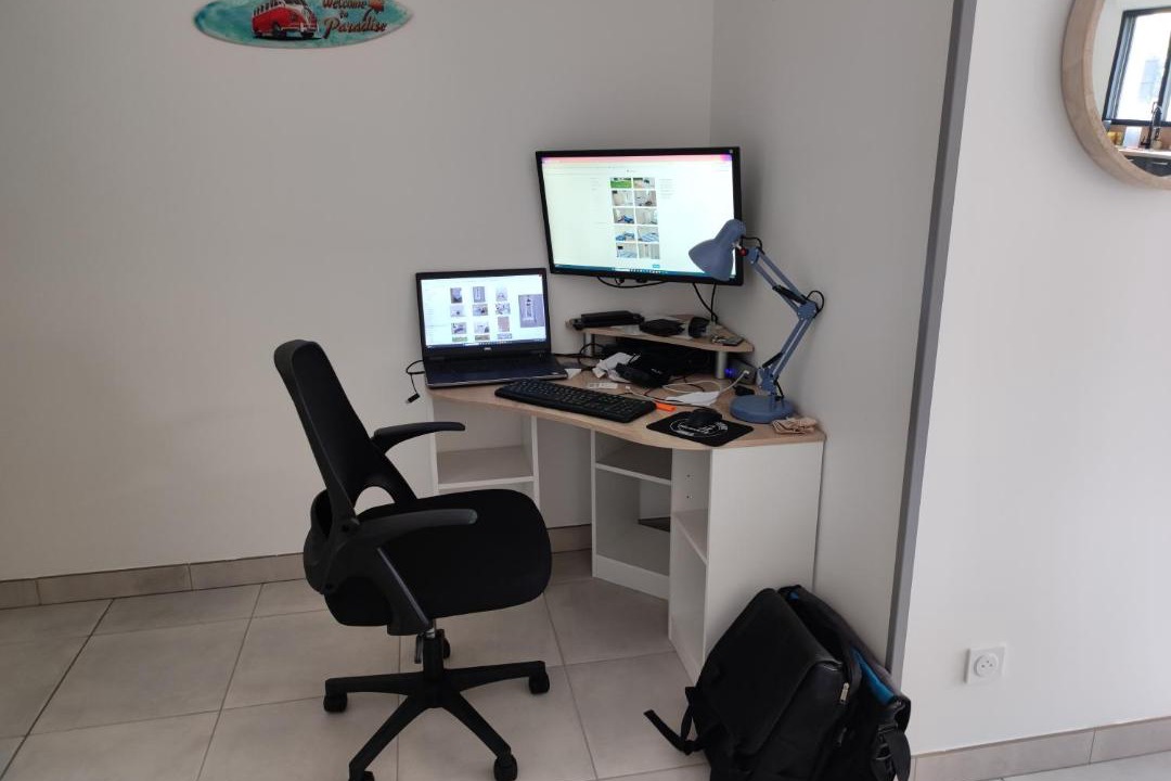 Photo of Livingroom in Angles