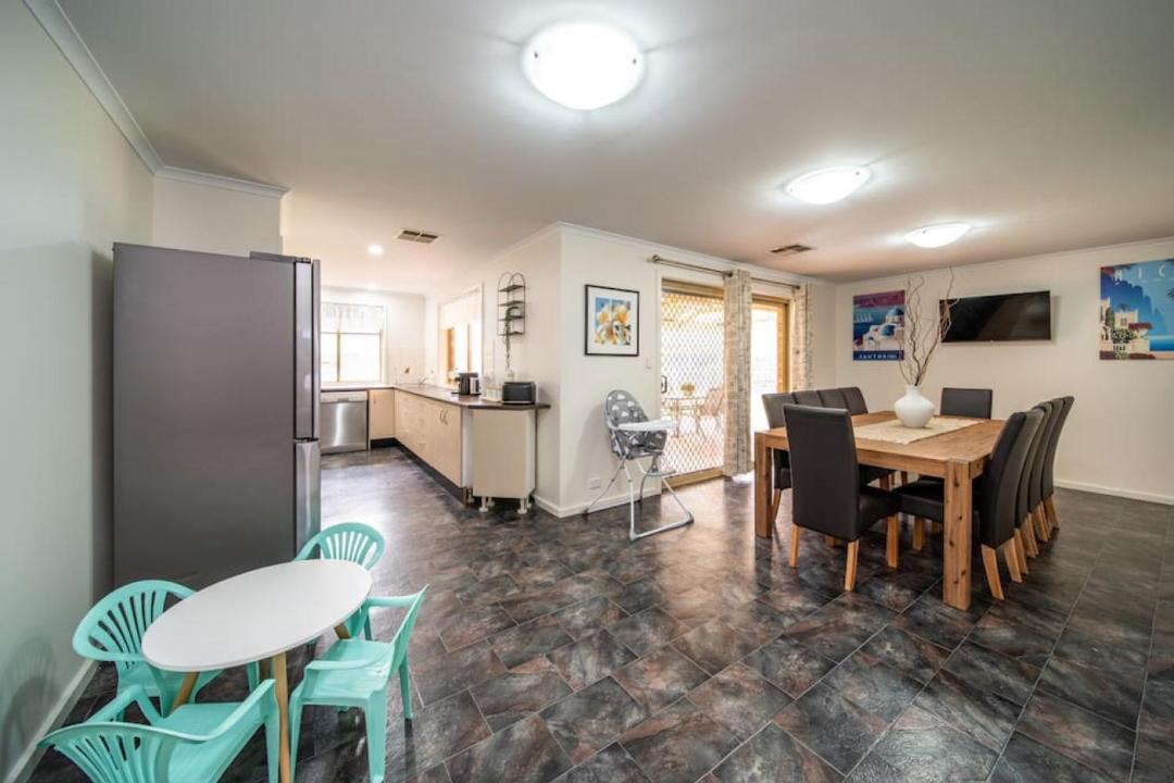 Photo of Others in Nairne