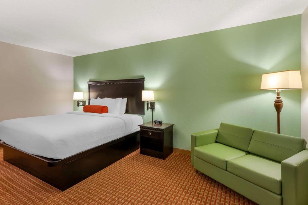 Photo of Bedroom in Hopewell