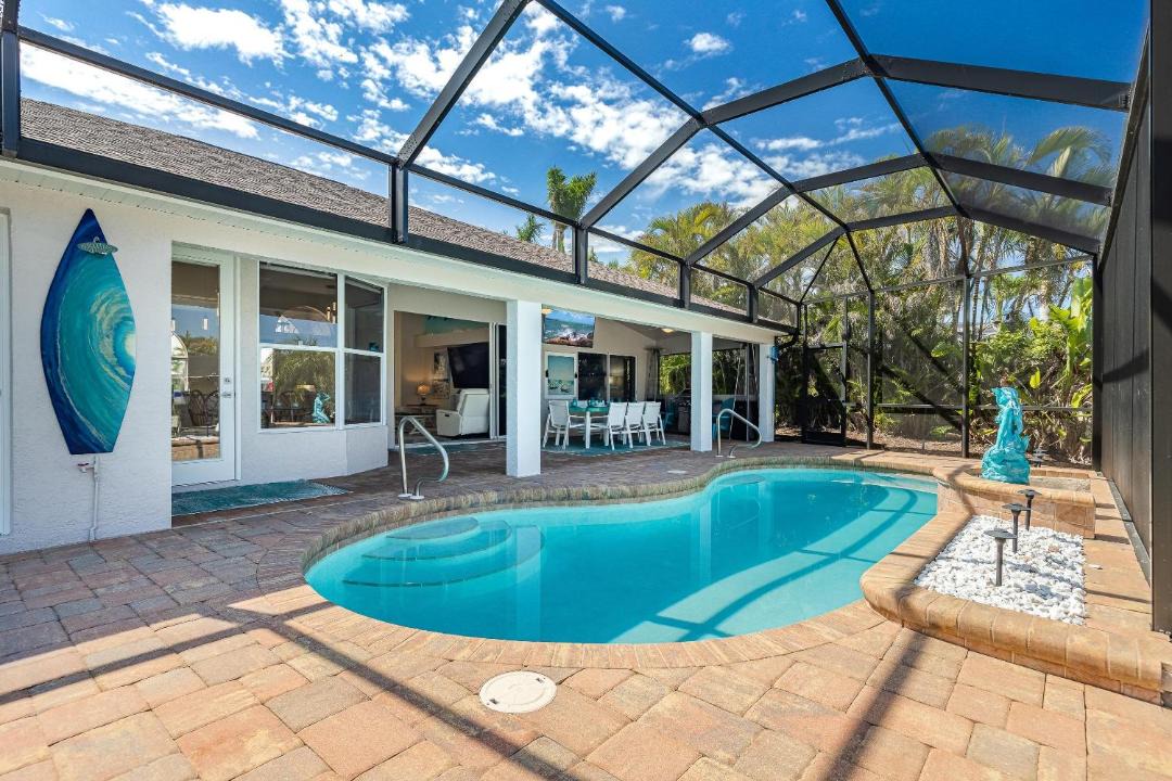 Photo of Outdoor in Pelican