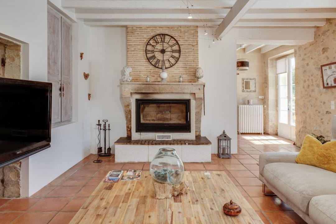 Photo of Livingroom in Saint-Pierre-de-Bat