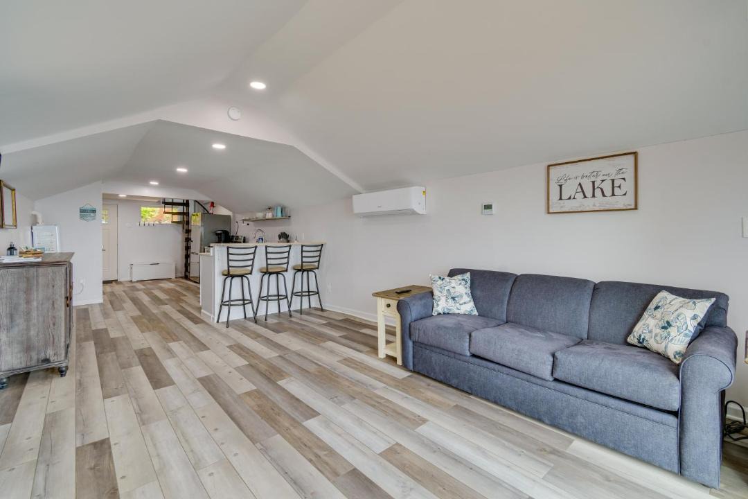Photo of Livingroom in East Irondequoit