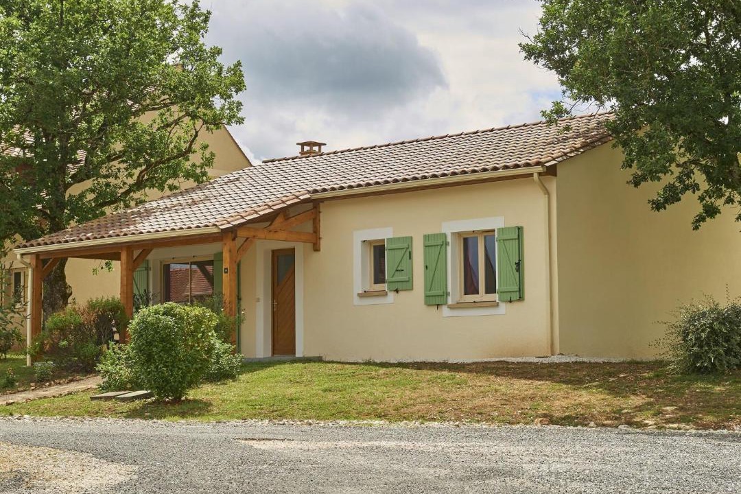 Photo of Buildings in Lanzac