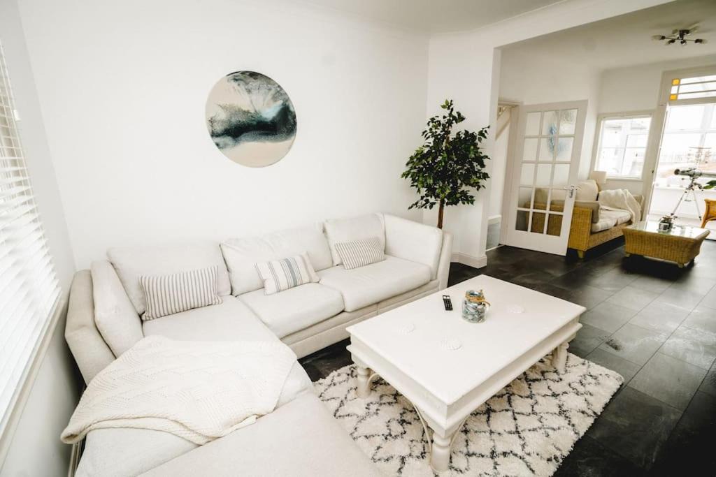 Photo of Livingroom in Walcott