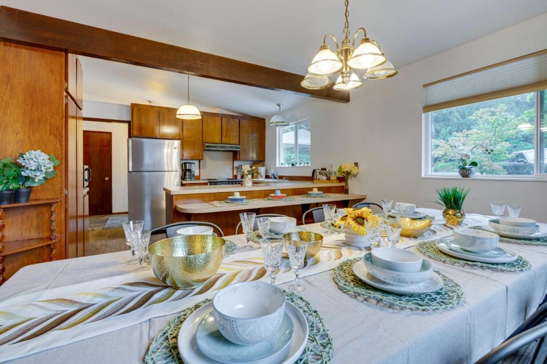 Photo of Livingroom in Lake Forest Park