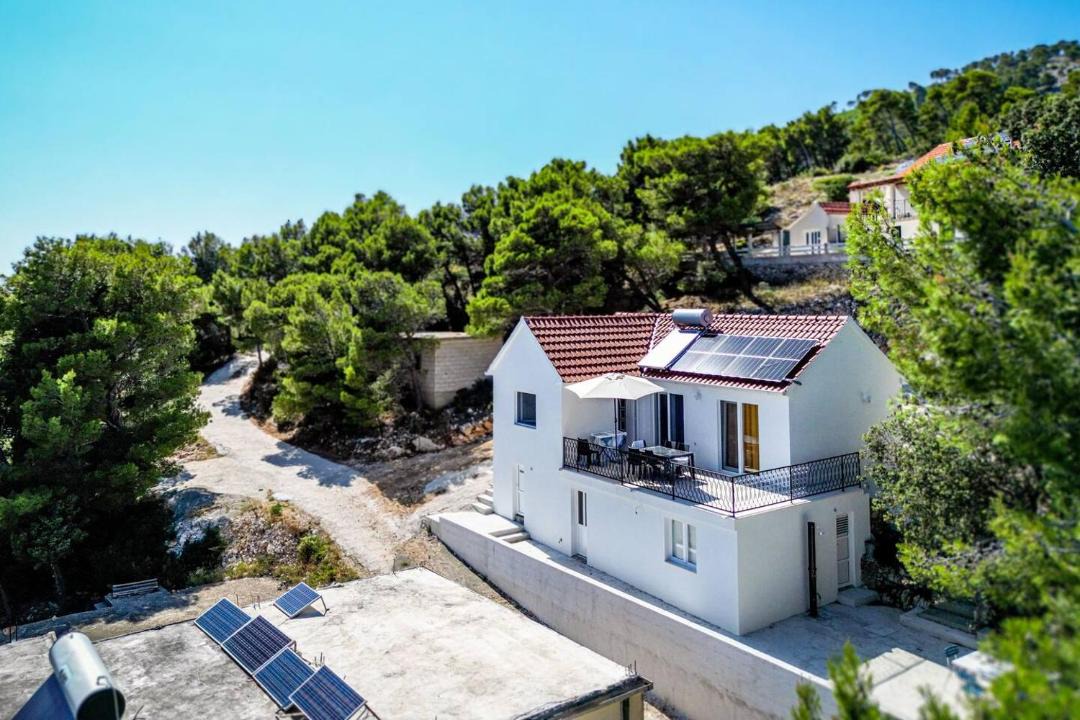 Photo of Buildings in Nerezise