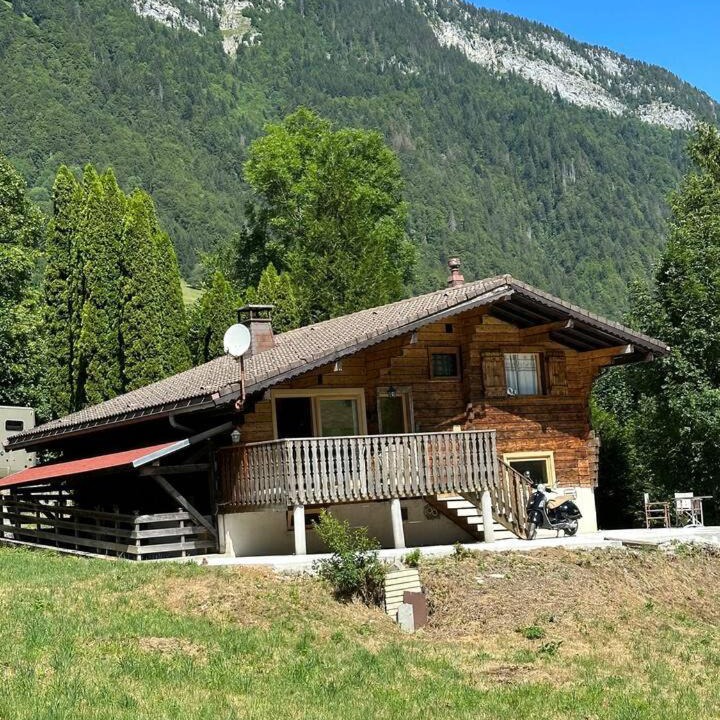 Photo of Buildings in Entremont