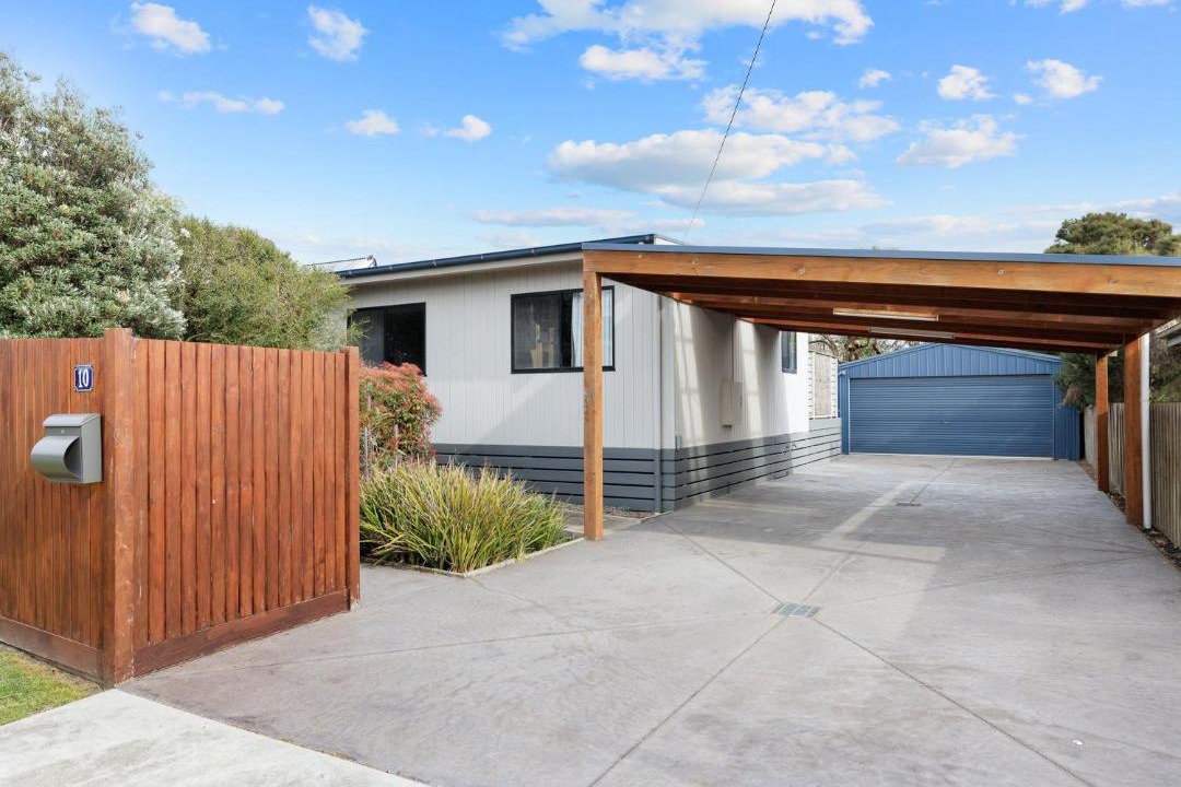Photo of Buildings in Cape Woolamai