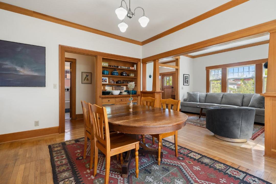 Photo of Others in Columbia