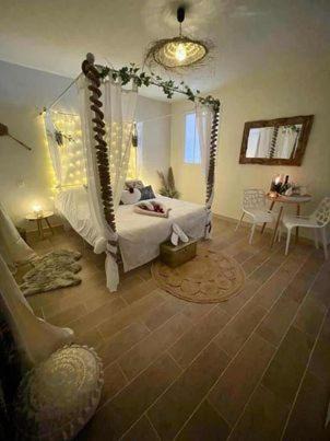 Photo of Others in Verton