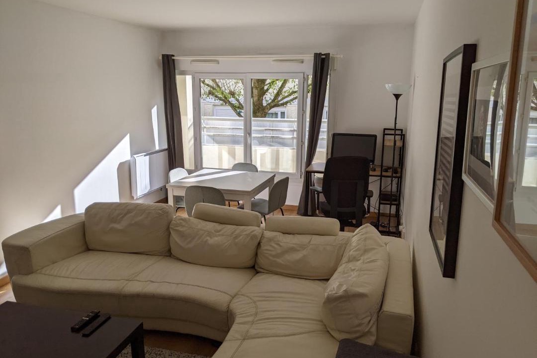 Photo of Livingroom in Guyancourt