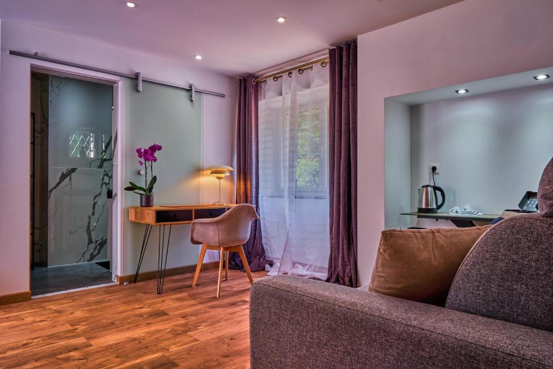 Photo of Others in Sault-Brenaz