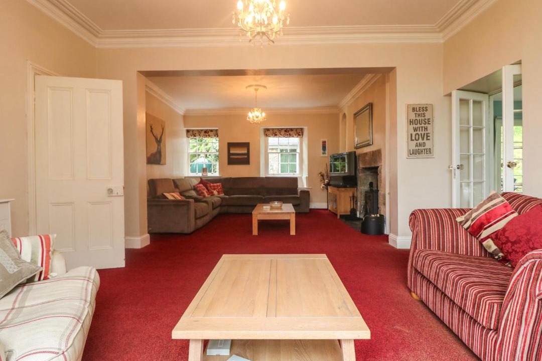 Photo of Others in Gweek