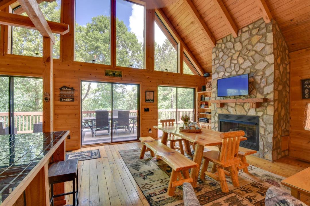 Photo of Livingroom in Six Mile