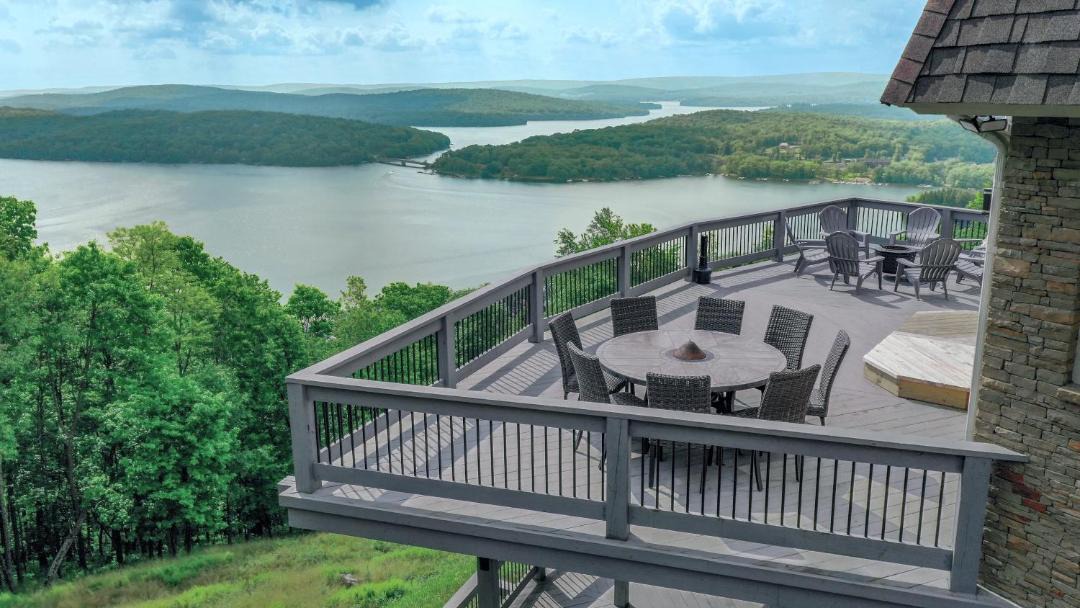 Photo of Patio Balcony in Mountainside