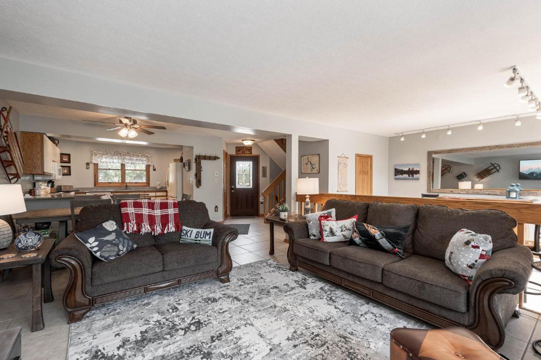 Photo of Livingroom in McHenry