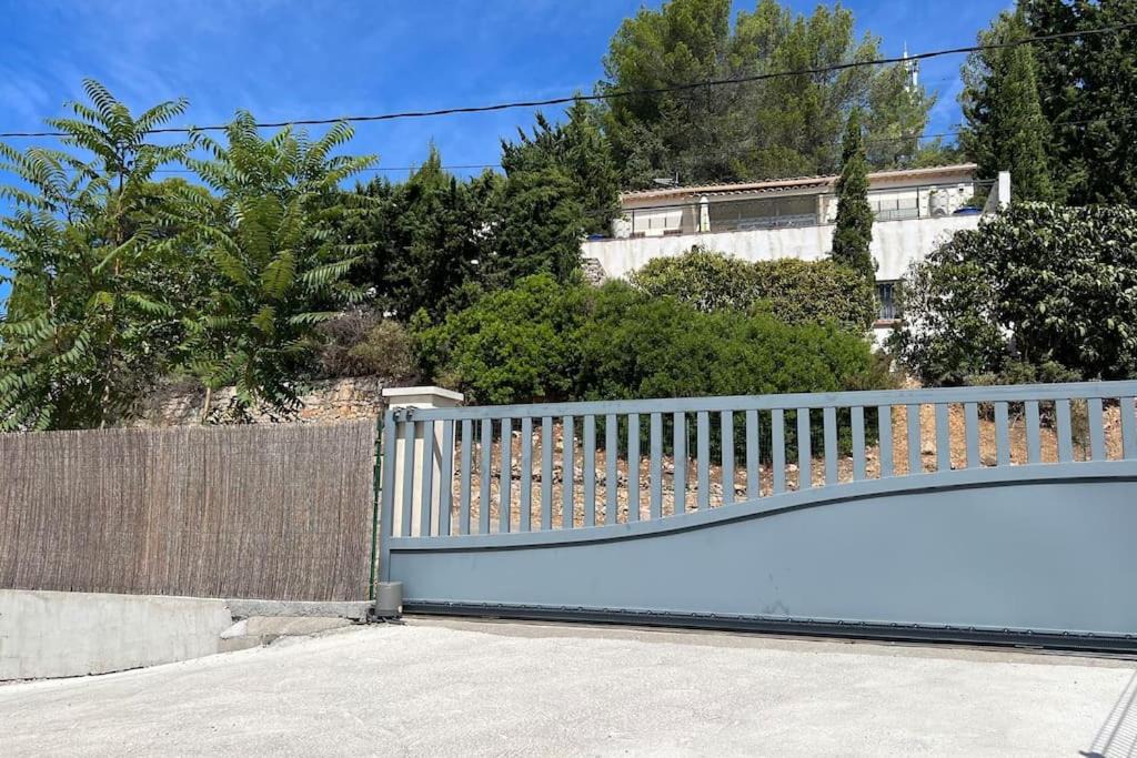 Photo of Buildings in Taradeau